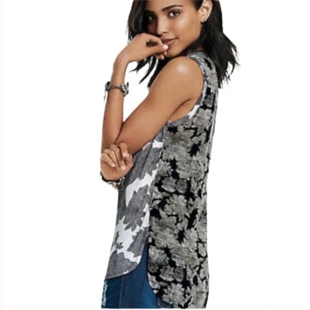 CAbi Floral Tank Blouse #3057 Black and White w/ Gray Flowers sz S